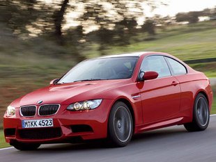 BMW M3 : photos et chiffres officiels