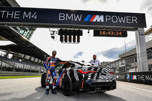 Miguel Oliveira remporte une BMW M4 2021