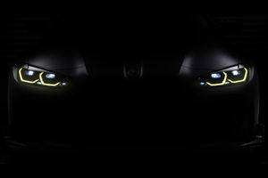 Premiers teasers pour la BMW M4 CSL