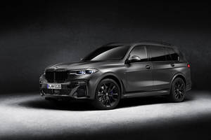 BMW X7 Dark Shadow Edition