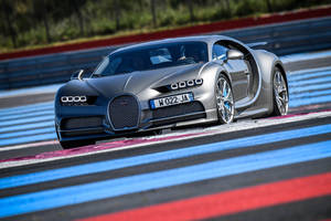 La Bugatti Chiron en démo sur le circuit du Castellet