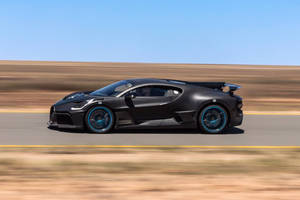 La Bugatti Divo photographiée en essais