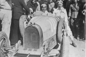 Bugatti fête les 90 ans de sa 5ème victoire à la Targa Florio