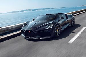 Bugatti présente le roadster W16 Mistral à Monterey