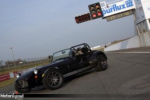 Caterham CSR 175