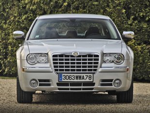 Chrysler 300C : restylage très discret