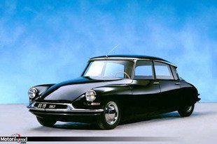 Hommage : Citroën DS à Rétromobile