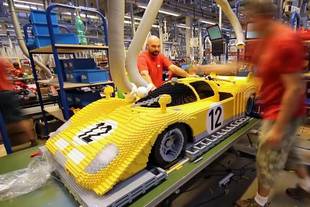 Des Ferrari en Lego à l'échelle 1:2