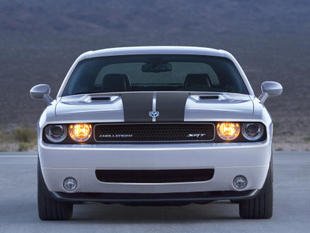 Déjà une Dodge Challenger préparée !