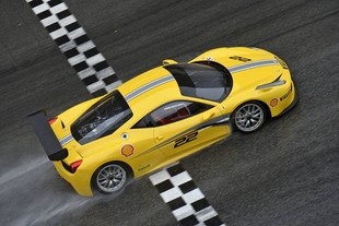Ferrari 458 Challenge Evo : aéro revue