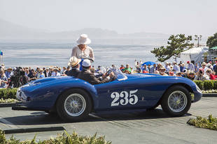 Une Ferrari 500 Mondial primée à Pebble Beach