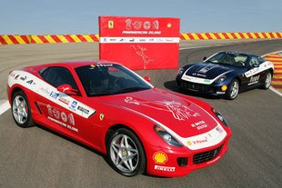 Deux Ferrari 599 GTB à l'assaut des Amériques