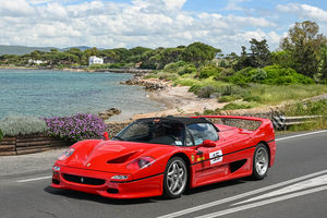 Beau succès pour le Ferrari F50 Legacy Tour