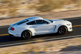 La première Mustang Shelby GT350 2015 aux enchères