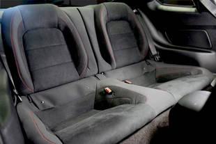 Des sièges arrière pour la Mustang Shelby GT350R