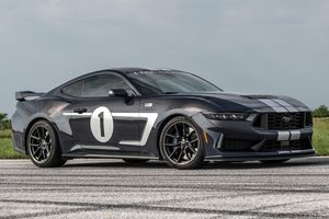 Plus de 850 ch pour la Mustang Dark Horse revue par Hennessey Performance