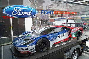 Le Mans : la Ford GT en virée à Paris