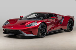 Le designer de la Ford GT vend son exemplaire personnel