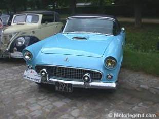 Les 50 ans de la Ford Thunderbird