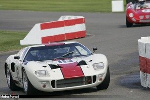 Les 50 ans de la GT40 fêtés à Goodwood