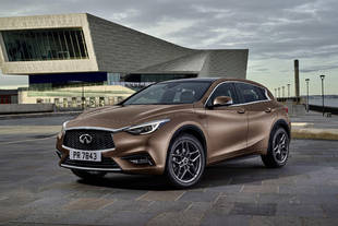 Infiniti Q30 : l'habitacle dévoilé