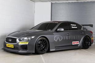 L'Infiniti Q50 débarque en BTCC