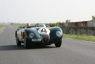 Jaguar commémore ses victoires à Reims