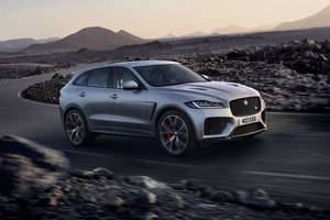 Nouveau Jaguar F-Pace SVR