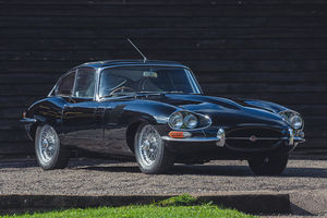 Une collection de Jaguar Type E présentée aux enchères 