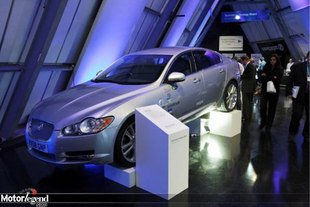 De l'hybride pour la Jaguar XF
