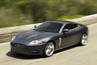 Jaguar XKR : Toutes griffes dehors