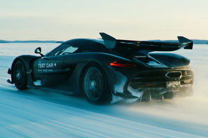 La Koenigsegg Jesko en action sur la neige d'Arjeplog