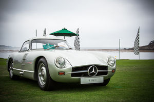 La Mercedes-Benz SL célébrée à Pebble Beach