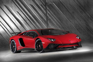 Lamborghini Aventador LP 750-4 SV : 600 unités seulement