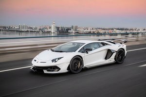 Lamborghini : V12 et technologie hybride pour la future Aventador 