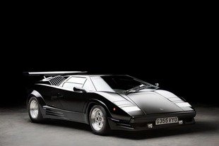 A saisir: Lamborghini Countach état neuf