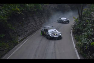 Drift : Lamborghini Murcielago vs Ford Mustang