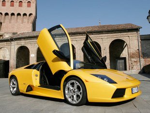 Une Murciélago Superleggera à l'étude