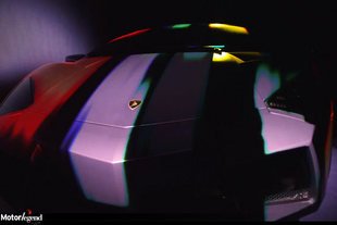 Une Lamborghini Reventon illuminée