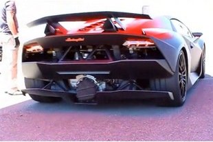 Lamborghini Sesto Elemento en piste