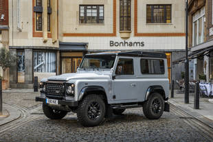 Le 2 000 000ème Land Rover Defender vendu 400 000 Livres