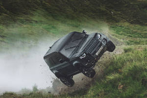 Le Land Rover Defender s'illustre dans 