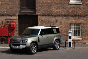 Land Rover étoffe le catalogue de son Defender