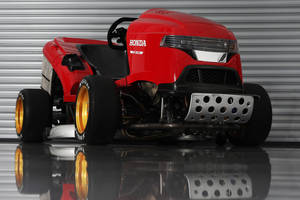 Le Honda Mean Mower is back !