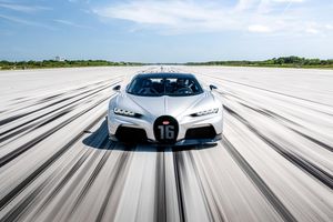 Les clients et partenaires de Bugatti invités à conduire à plus de 400 km/h