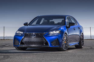 La Lexus GS F en piste à Goodwood