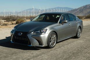 Léger restylage pour la Lexus GS 