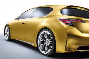 LF-Ch : l'hybride compacte de Lexus