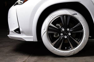 Lexus présente son pneu fashion