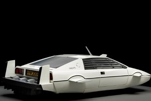 La Lotus Esprit de Bond vendue 650 000E